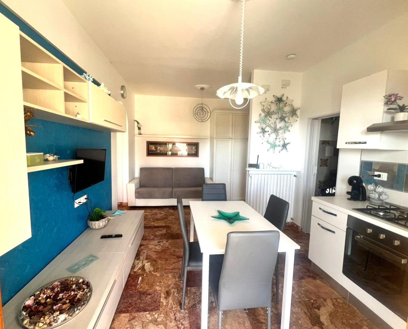 Apartment Aurora & Nicole Ideal Per Biker Con Terazza Vista Mare Parcheggio E Wi-Fi Gratuiti Pietra Ligure Luaran gambar